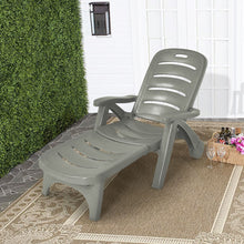 Load image into Gallery viewer, Chaise Longue Pliable Dossier Inclinable à 5 Positions avec Roues Intégrées pour Terrasse Jardin Piscine 150 kg Gris/Blanc/Bleu -